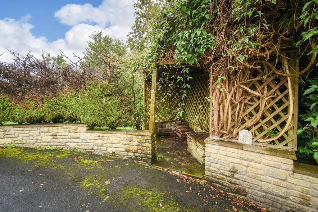 Luxurious & Tranquil Riverside Getaway Great Harwood Eksteriør billede