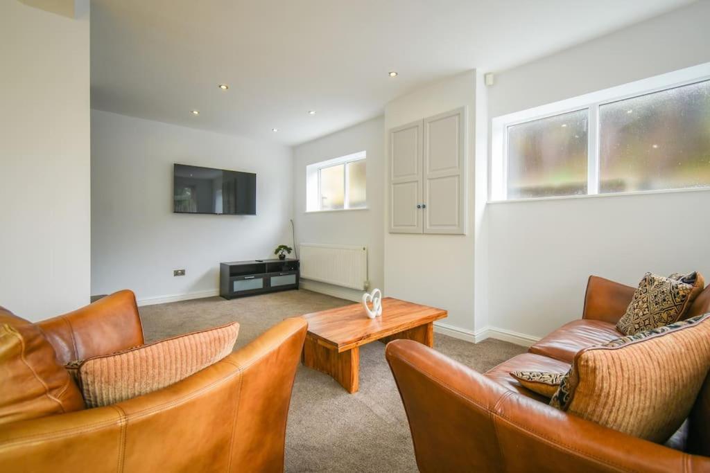 Luxurious & Tranquil Riverside Getaway Great Harwood Eksteriør billede